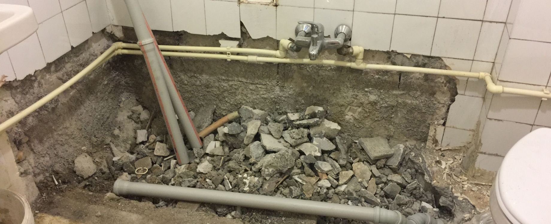 bathroom fitter near me W11 2PA